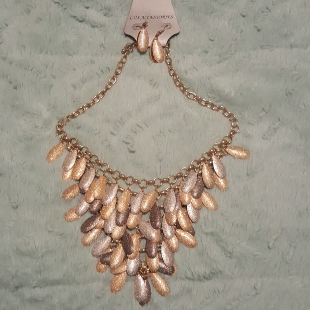 Necklace with earrings